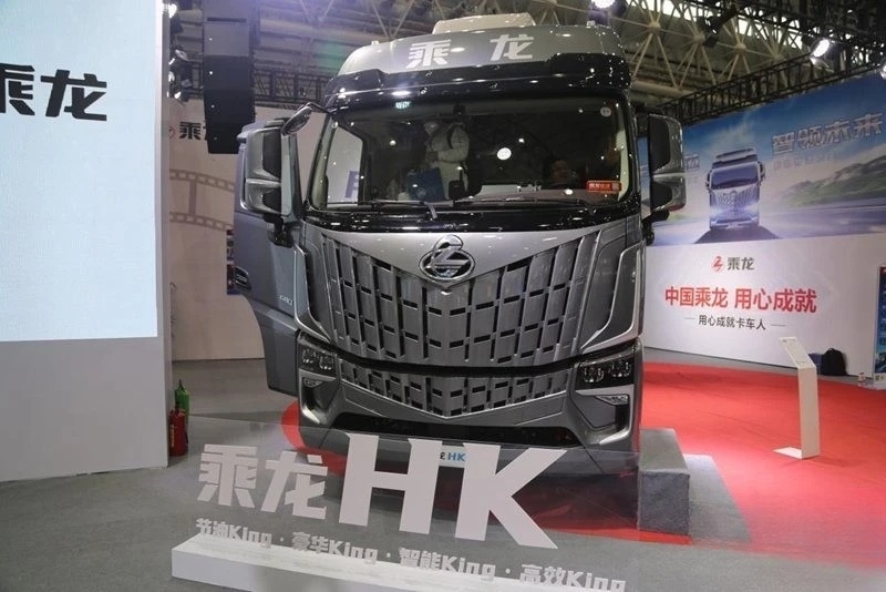 DFAC Liuqi Chenglong H7 heavy truck 580 horsepower 6X4 tractor 