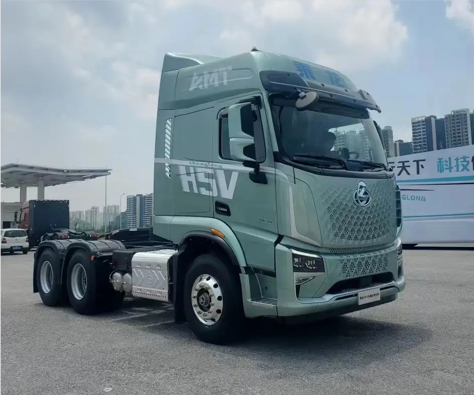 DFAC Liuqi H5 heavy truck 430 horsepower 6X4 tractor