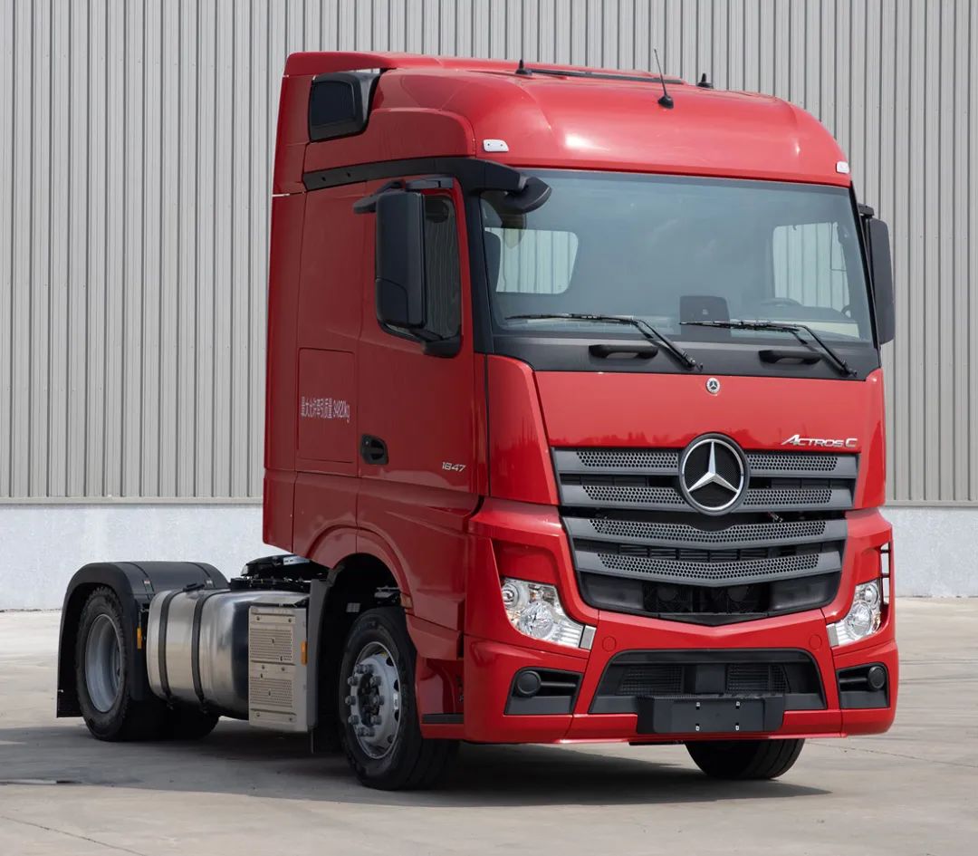 Mercedes-Benz Actros heavy truck 480 horsepower 6X4 AMT tractor 