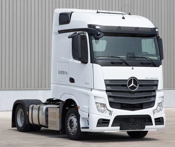 Mercedes-Benz New Actros Heavy Truck 450 HP 4X2 Tractor