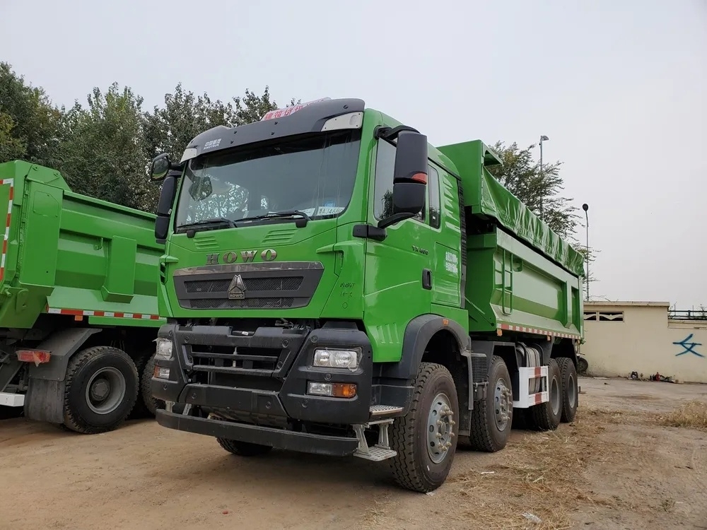 SINOTRUK HOWO TX heavy truck 440 horsepower 8X4 6.5m dump truck