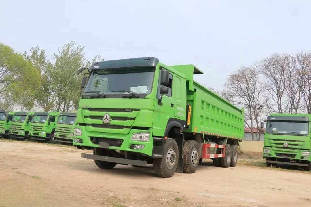 Sinotruk Haohan N7W heavy truck standard version 400 horsepower 8X4 7.2m dump truck