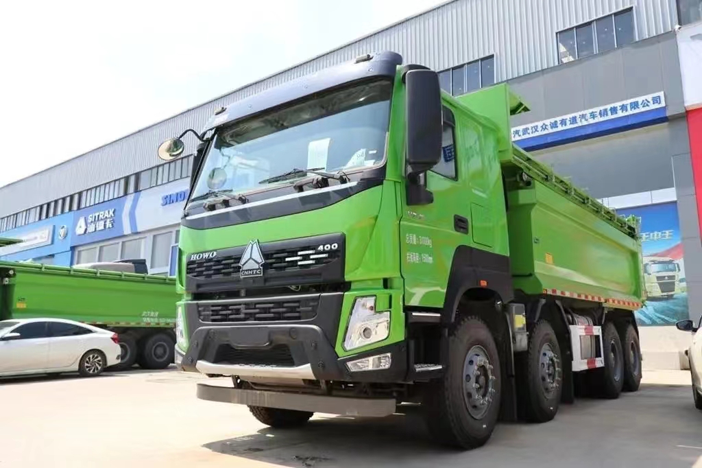 SINOTRUK Haohan N6G heavy truck 380 horsepower 8X4 dump truck chassis 