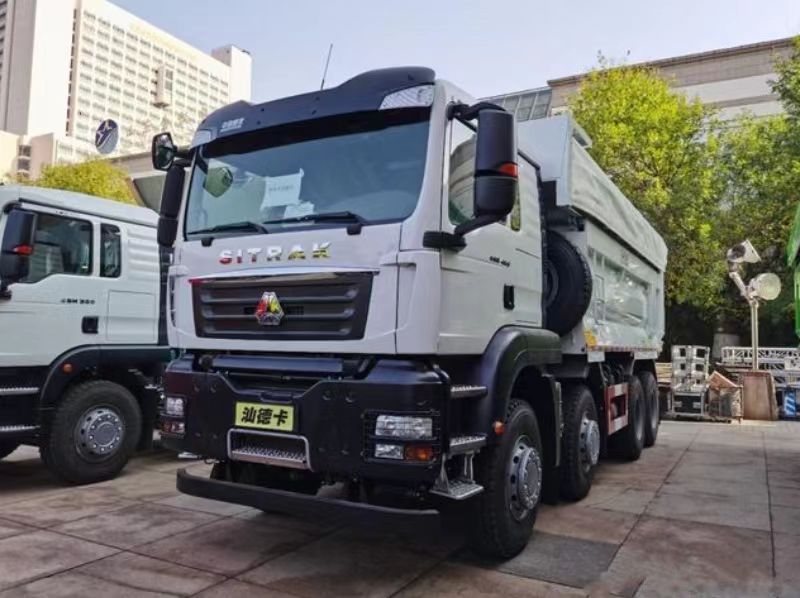 SITRAK G5 heavy truck 340 horsepower 8X4 5.6 meter dump truck