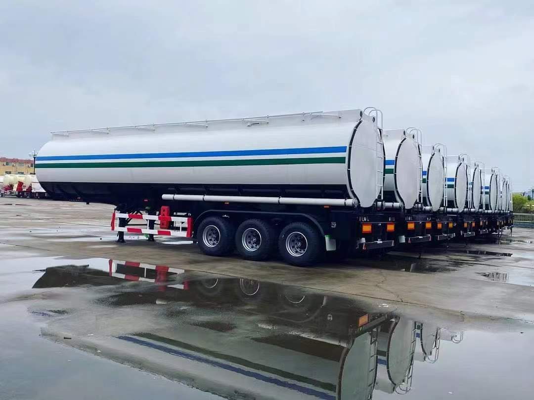 44.5 cubic meter aluminum alloy oil semi-trailer