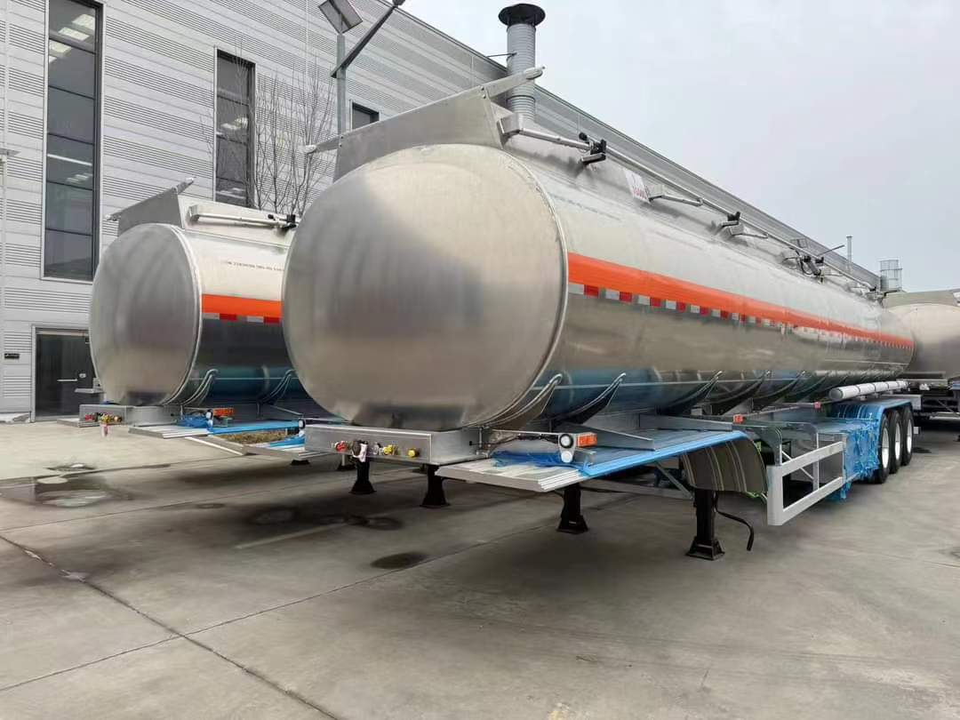33 cubic meters ordinary liquid transport semi-trailer