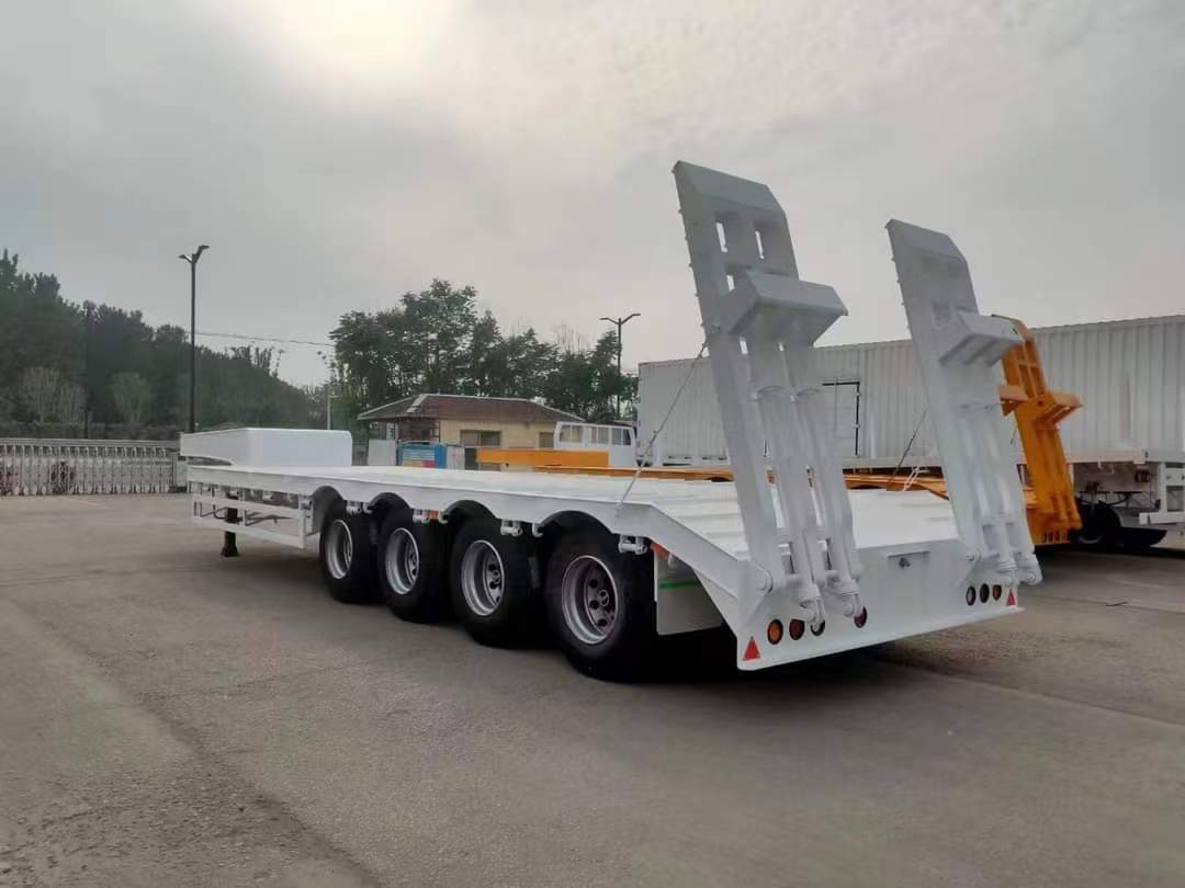 14-meter two-line four-axle low-flat semi-trailer