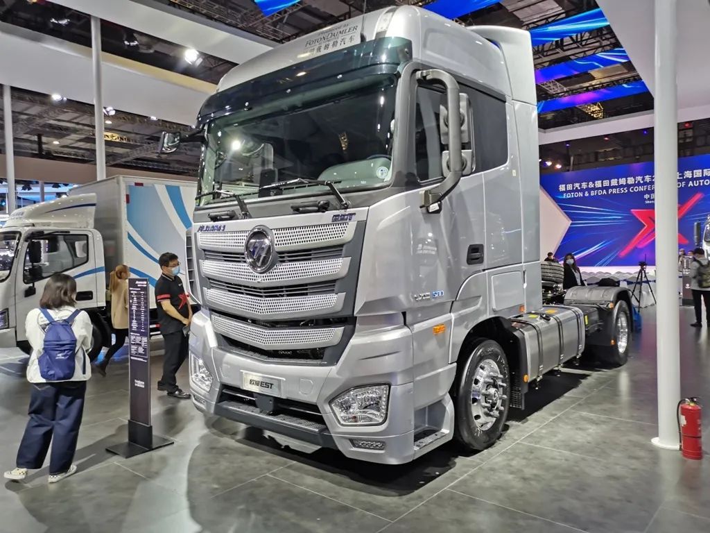 Foton Auman EST Star Edition 520HP 6X4 AMT Automatic Transmission Tractor Truck 