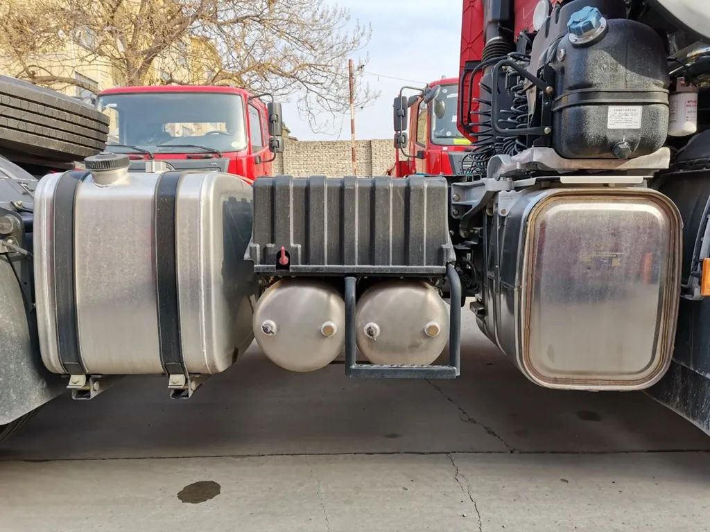DFAC KL heavy truck 460 horsepower 6X4 tractor