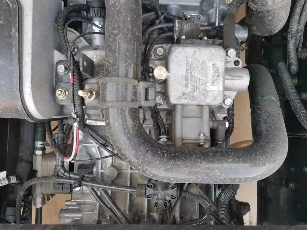 DFAC Commercial Vehicle heavy truck 520 horsepower 6X4 tractor
