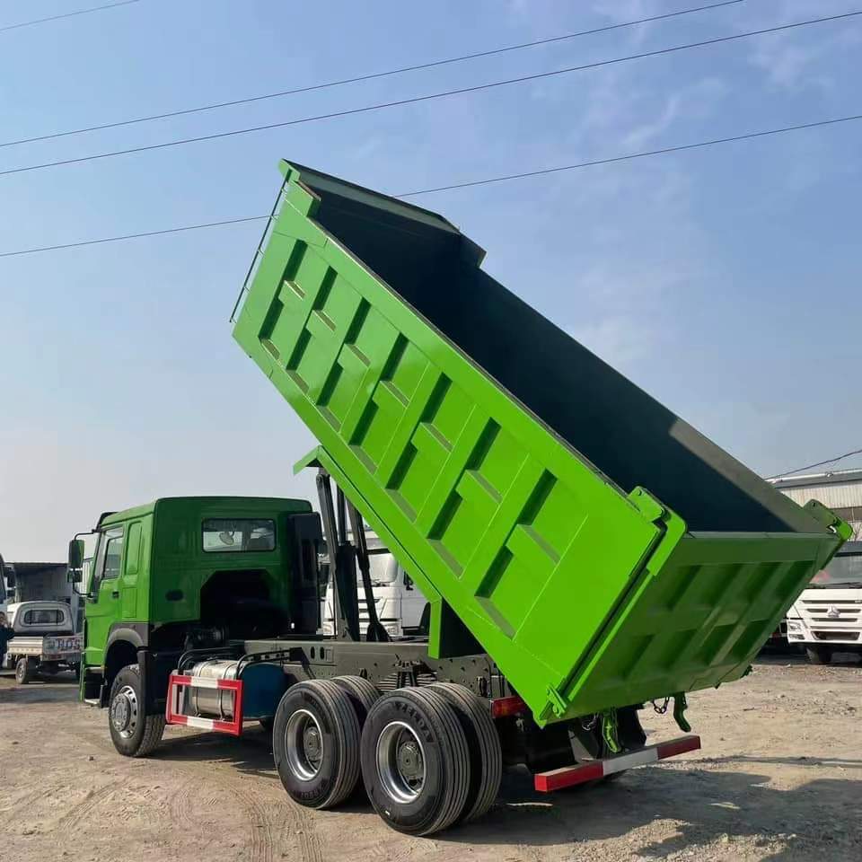 SINOTRUK HOWO T5G series heavy truck 340 horsepower 6X4 6.3m dump truck 