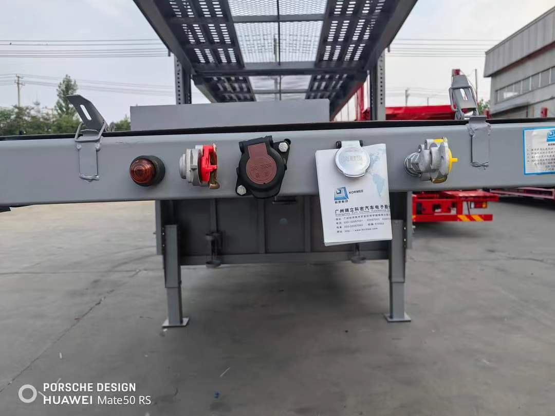 13.5-meter commodity vehicle transport semi-trailer (car carrier)