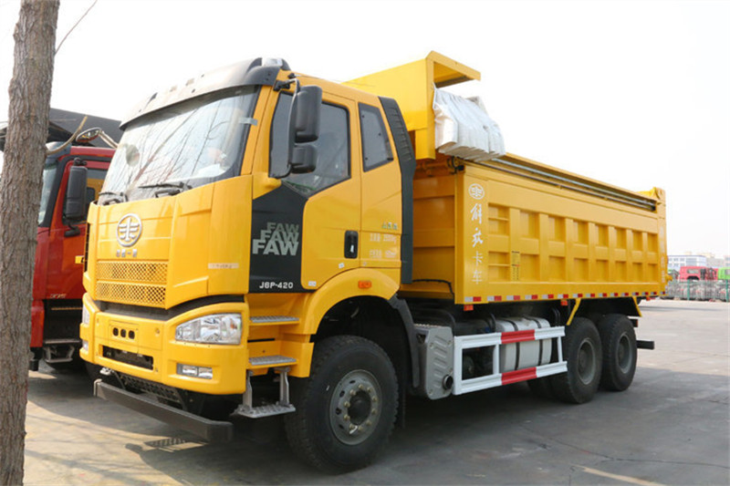 FAW Jiefang J6P heavy truck 460 horsepower 8X4 9.4m dump truck