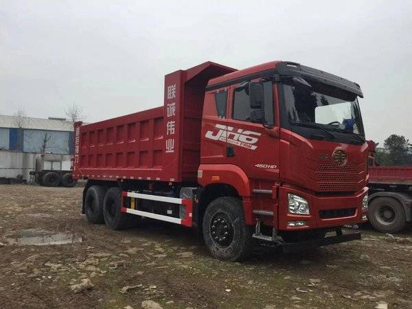 FAWQD Jiefangtian V heavy truck 350 horsepower 6X4 6.2m dump truck