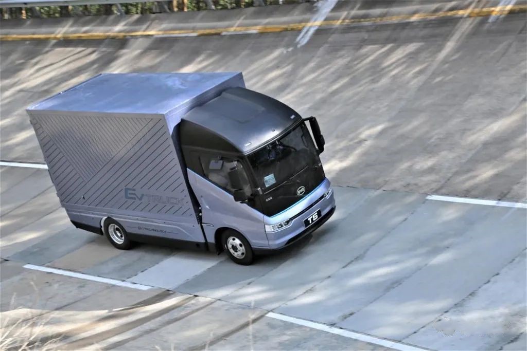 BYD T5DB 4.5T 4.03m single-row pure electric van light truck