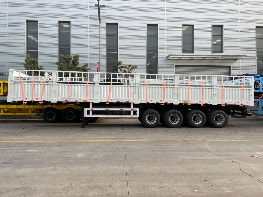 Four-axle high-sided semi-trailer